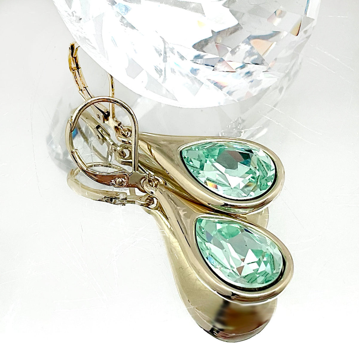 Teardrop Cut Premium Crystal Set