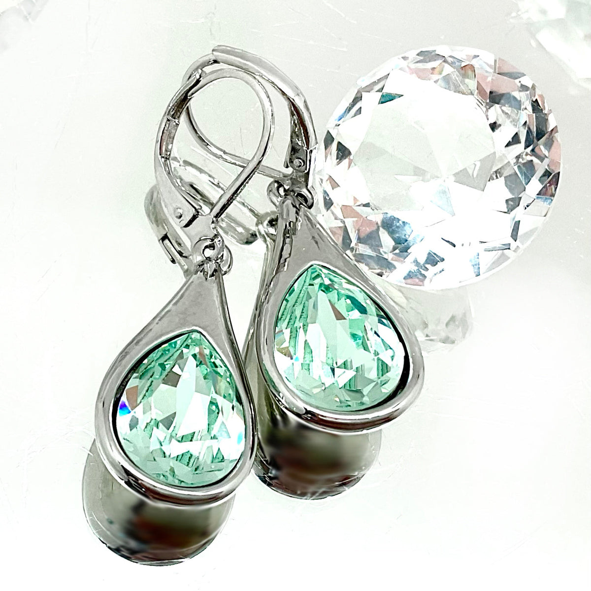Teardrop Cut Premium Crystal Set