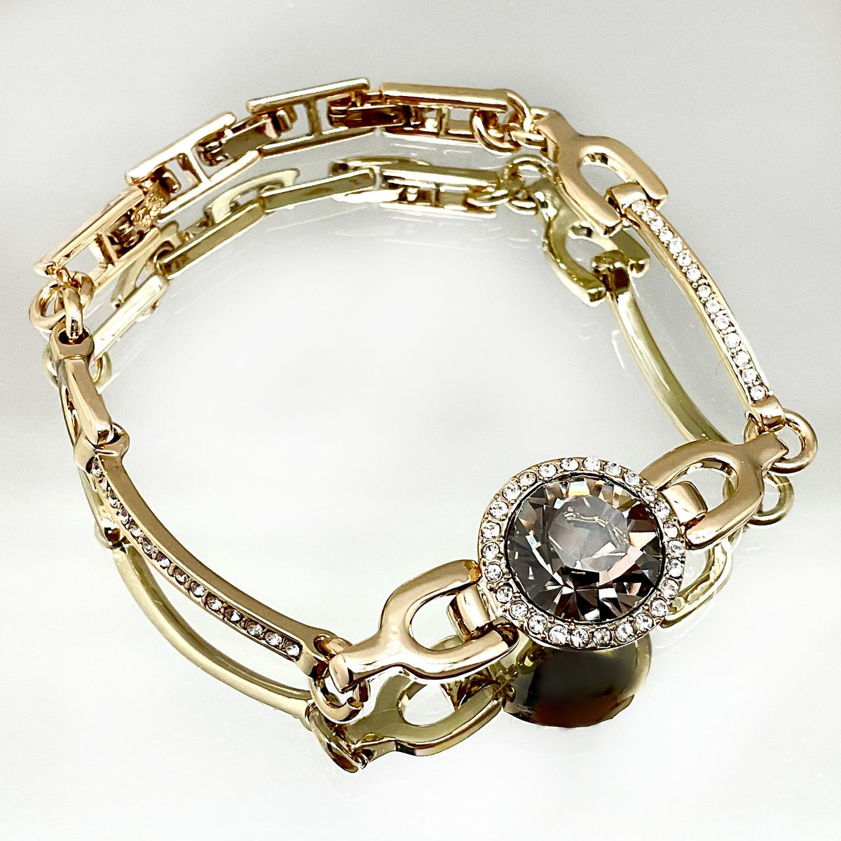 Round Cut Crystal Set