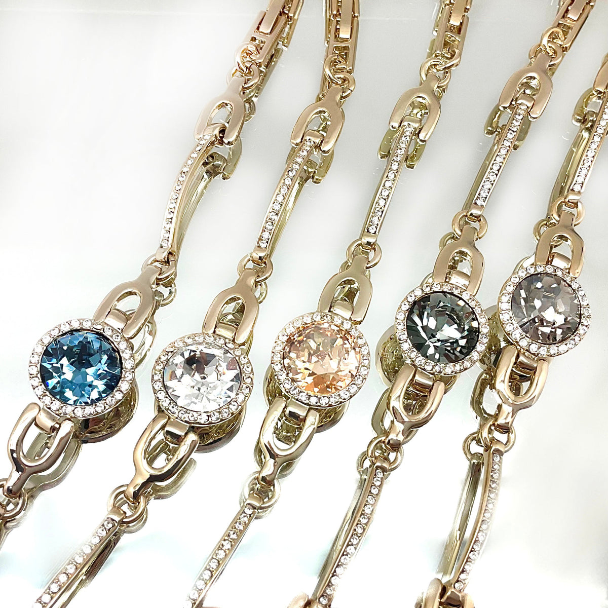 Round Cut Crystal Set