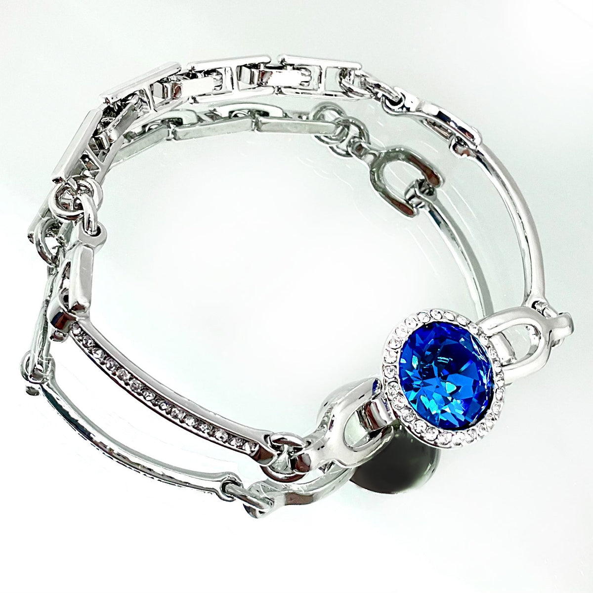 Round Cut Crystal Set