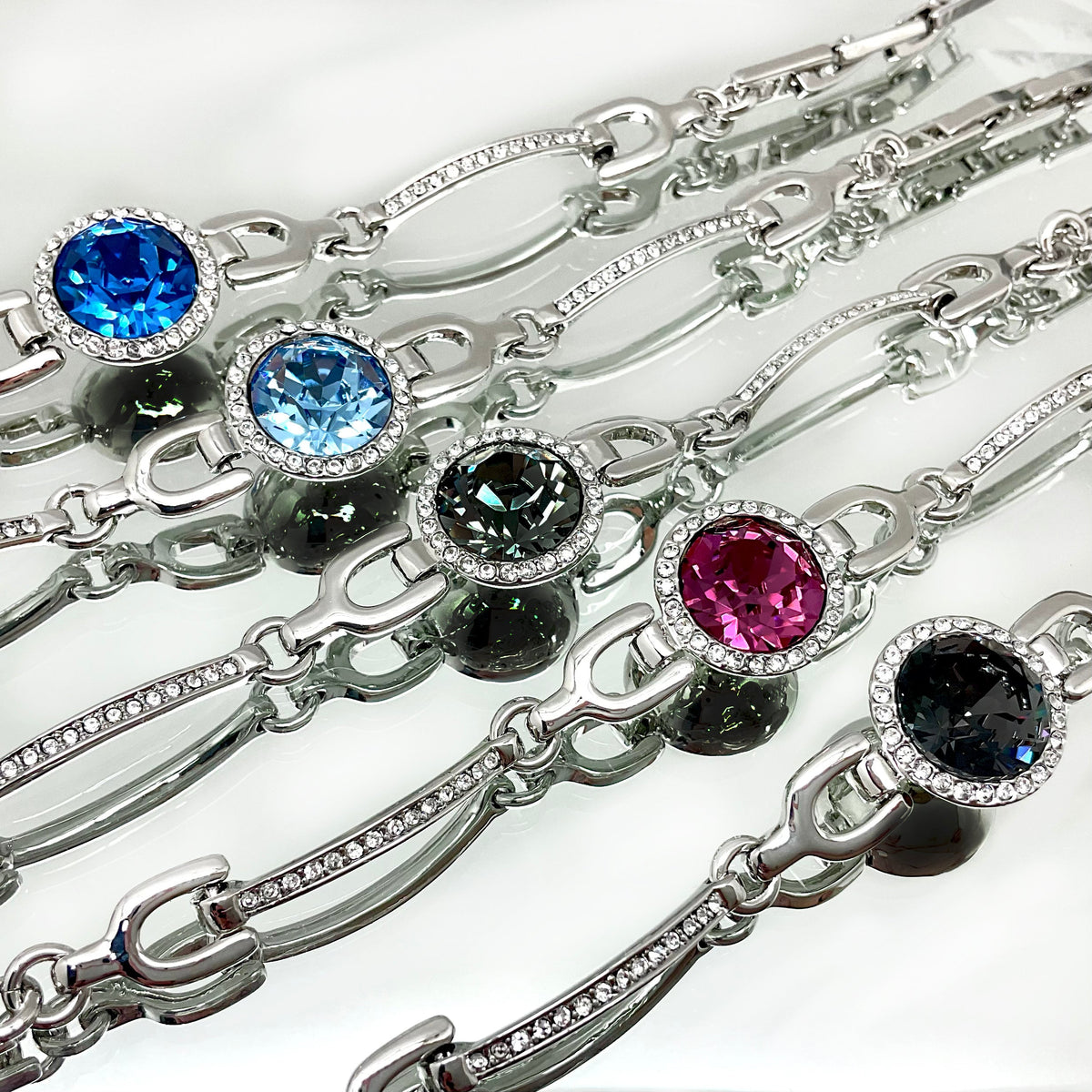 Round Cut Crystal Set