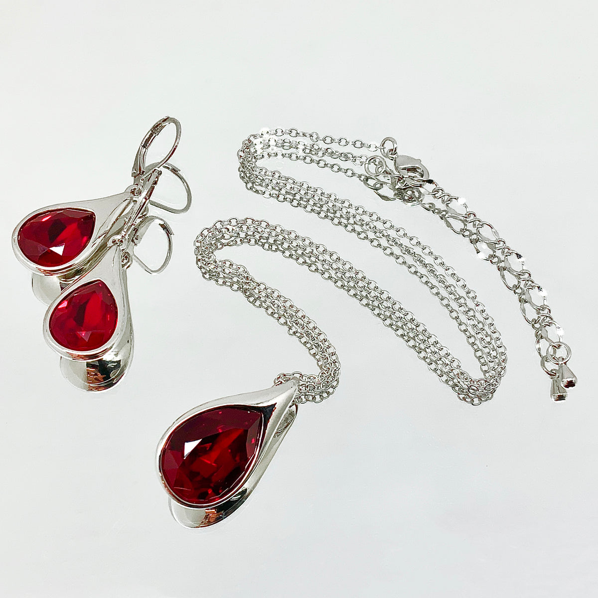 Teardrop Cut Premium Crystal Set