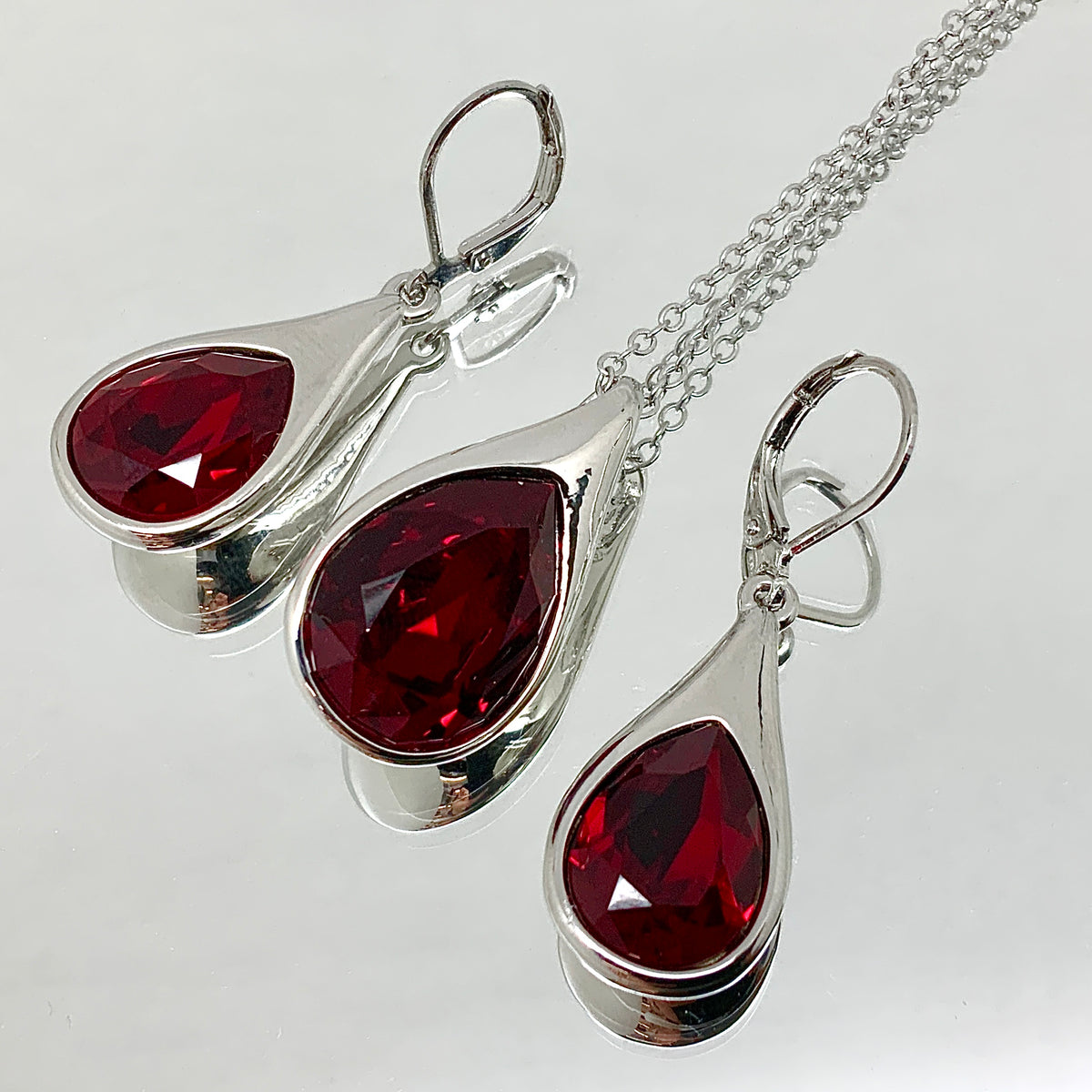 Teardrop Cut Premium Crystal Set