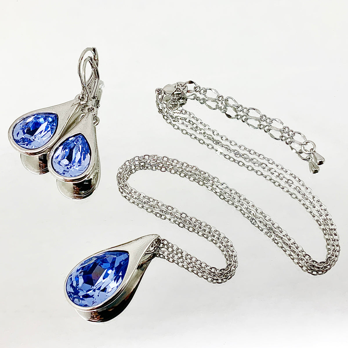 Teardrop Cut Premium Crystal Set