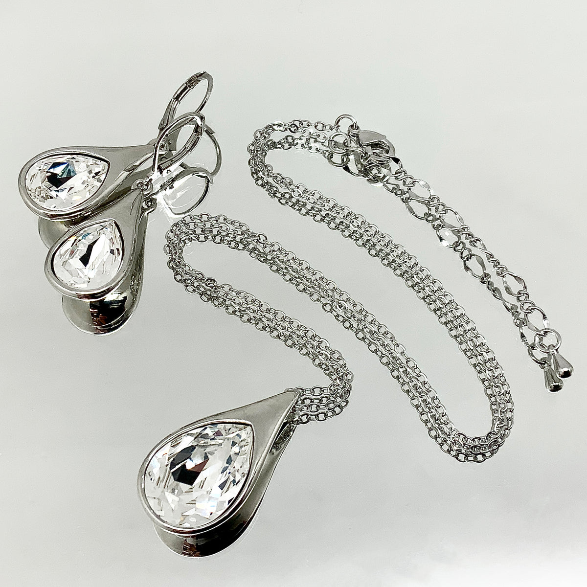 Teardrop Cut Premium Crystal Set