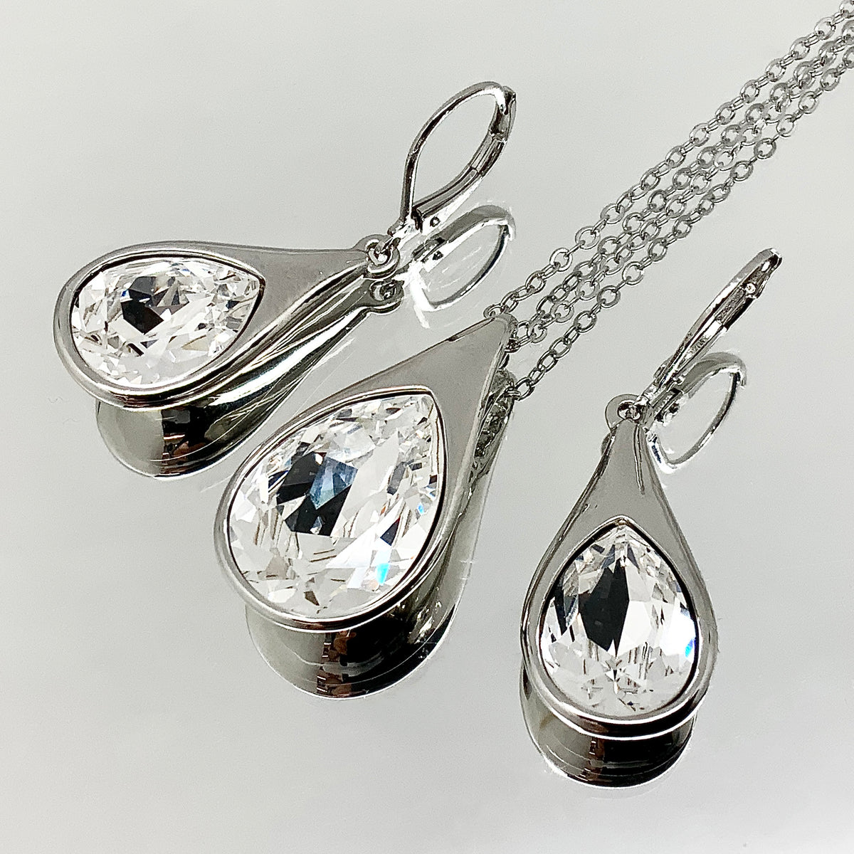 Teardrop Cut Premium Crystal Set