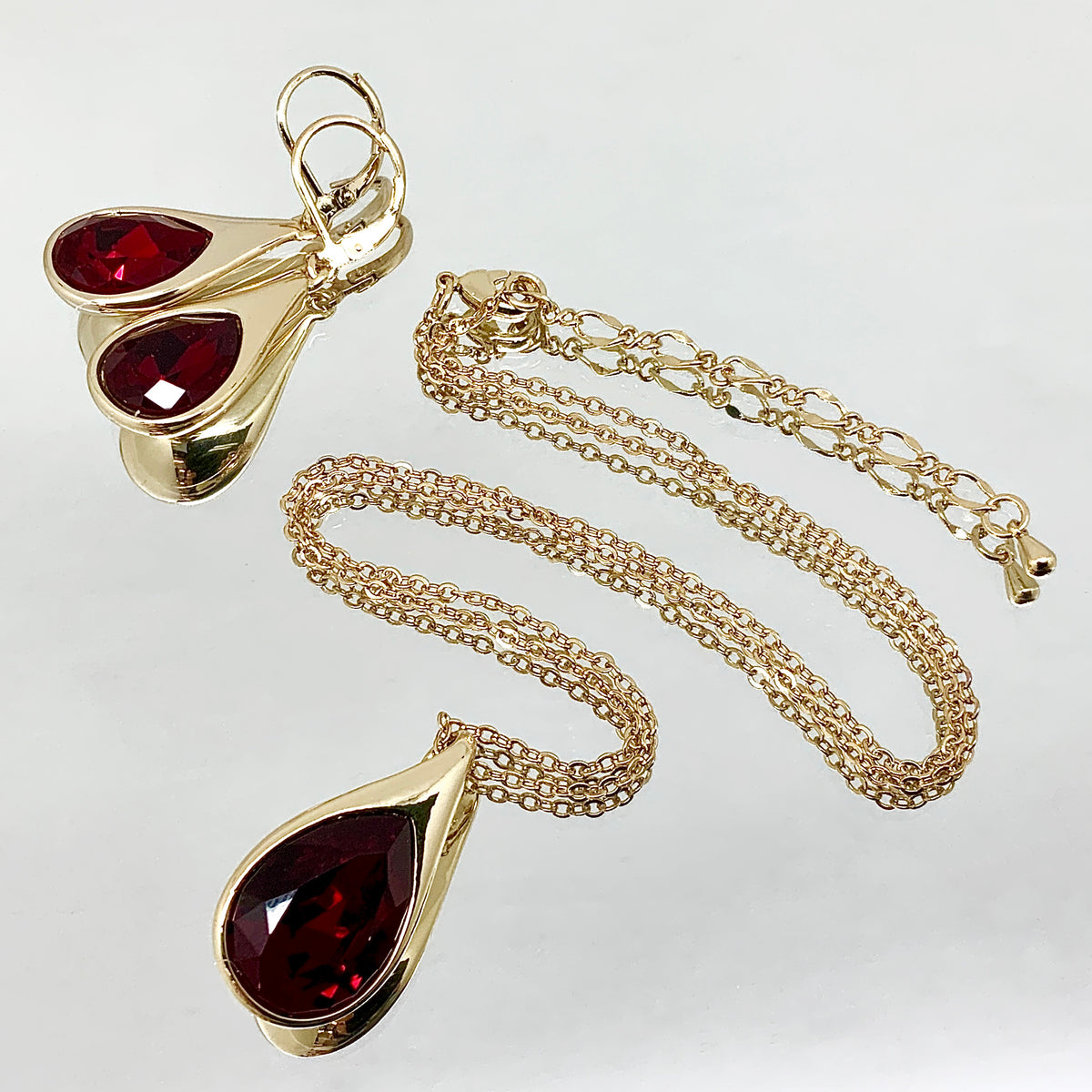 Teardrop Cut Premium Crystal Set