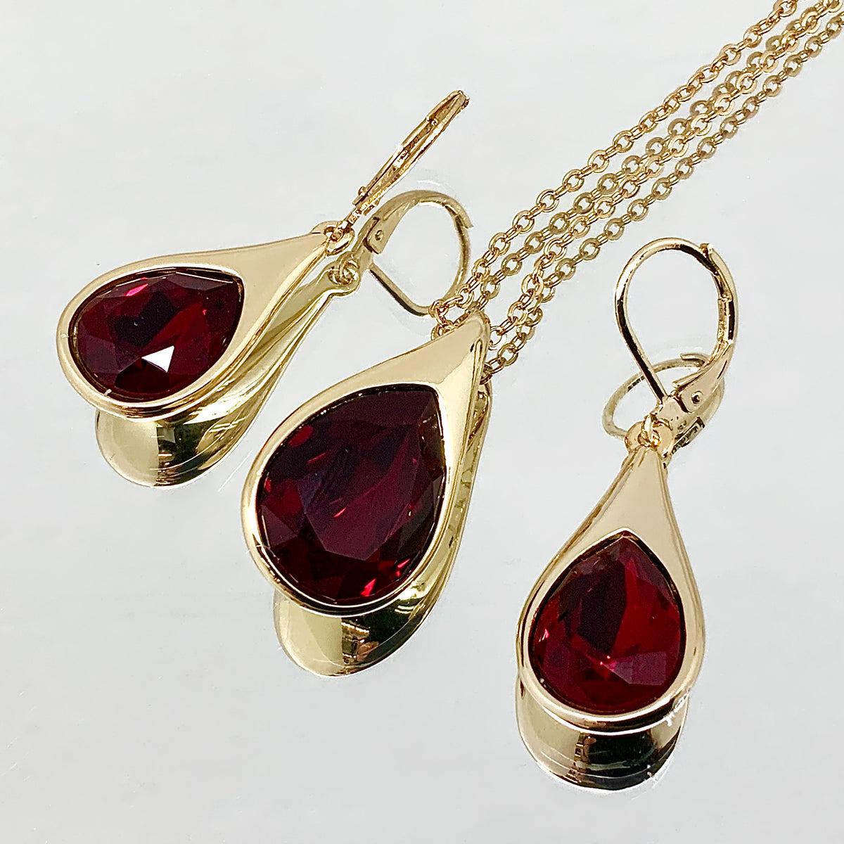 Teardrop Cut Premium Crystal Set