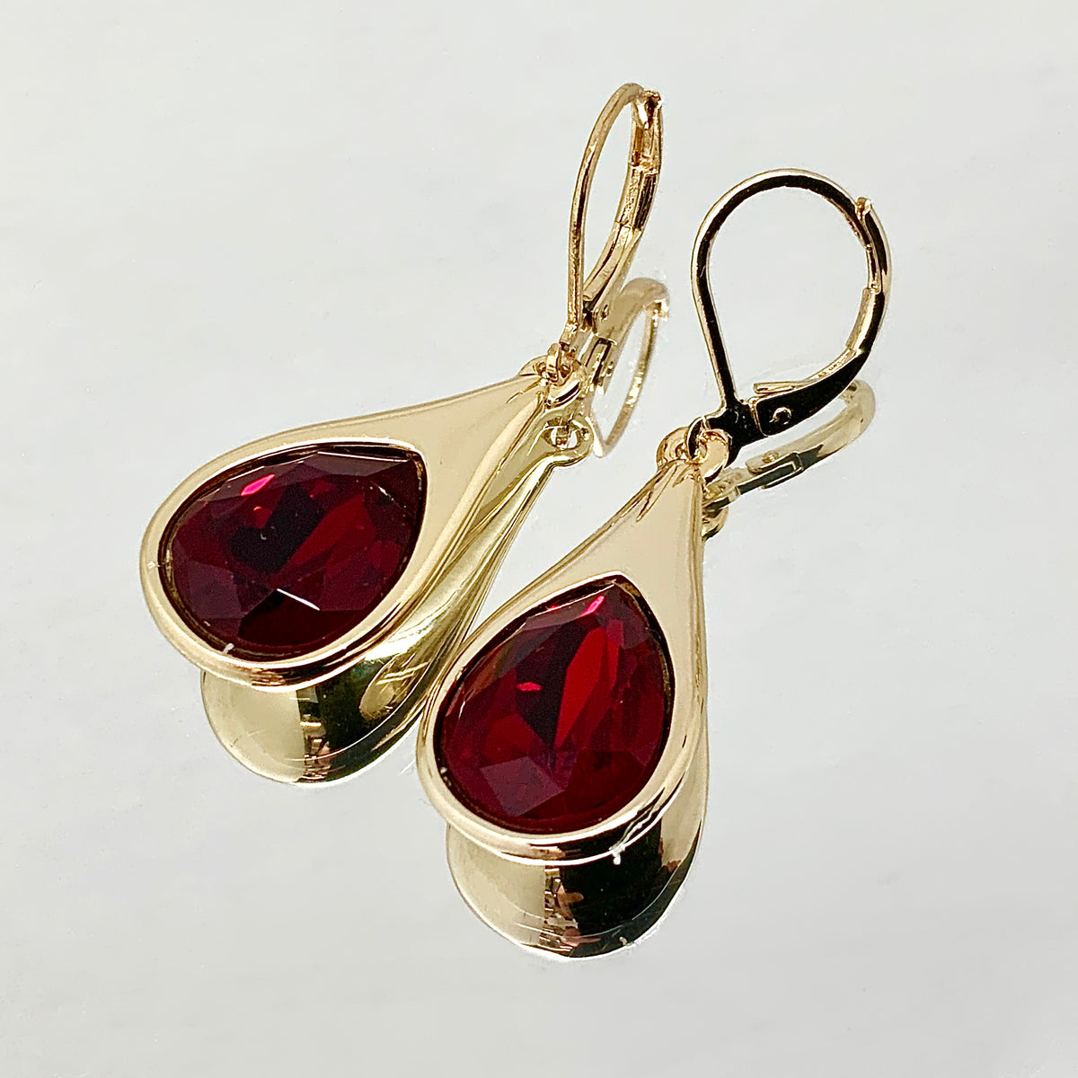 Teardrop Cut Premium Crystal Set