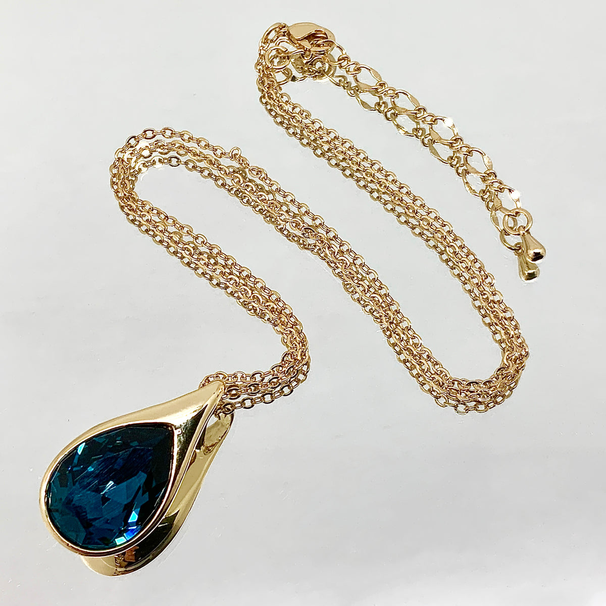Teardrop Cut Premium Crystal Set