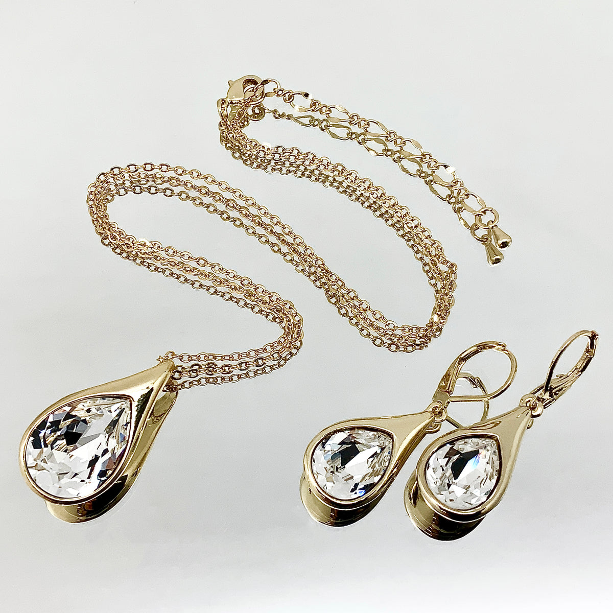 Teardrop Cut Premium Crystal Set