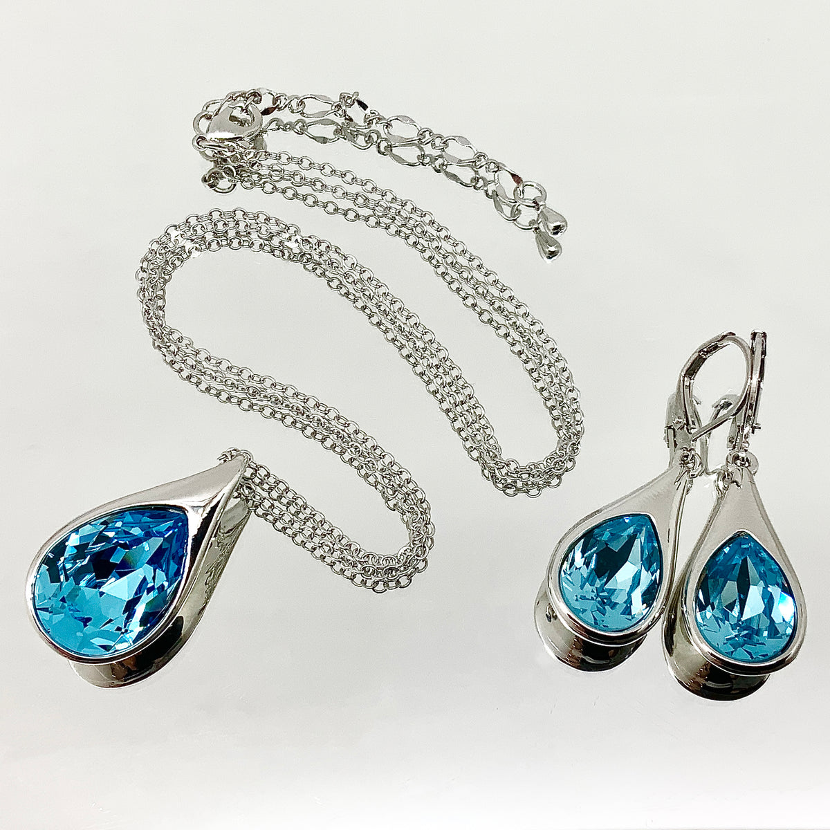 Teardrop Cut Premium Crystal Set