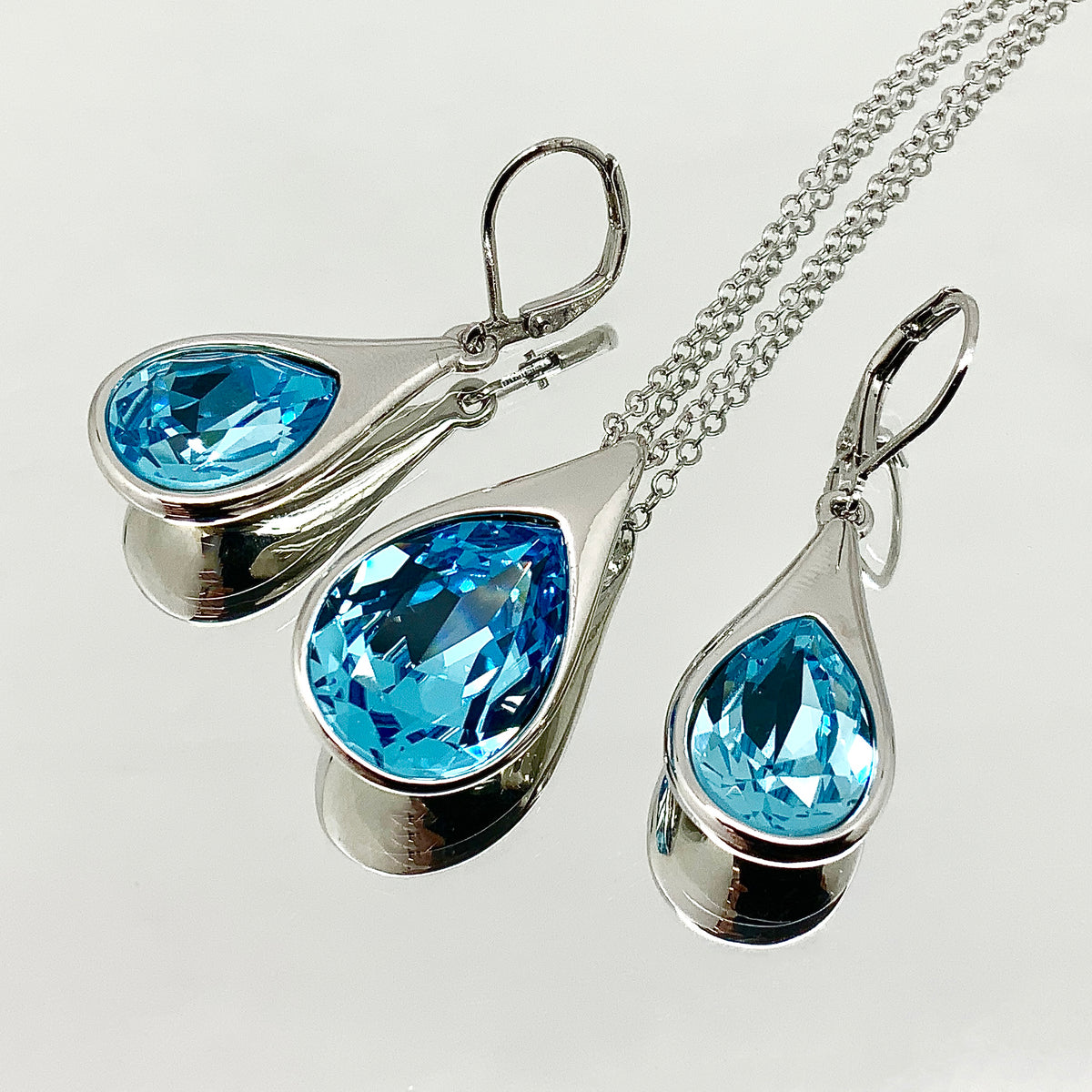 Teardrop Cut Premium Crystal Set