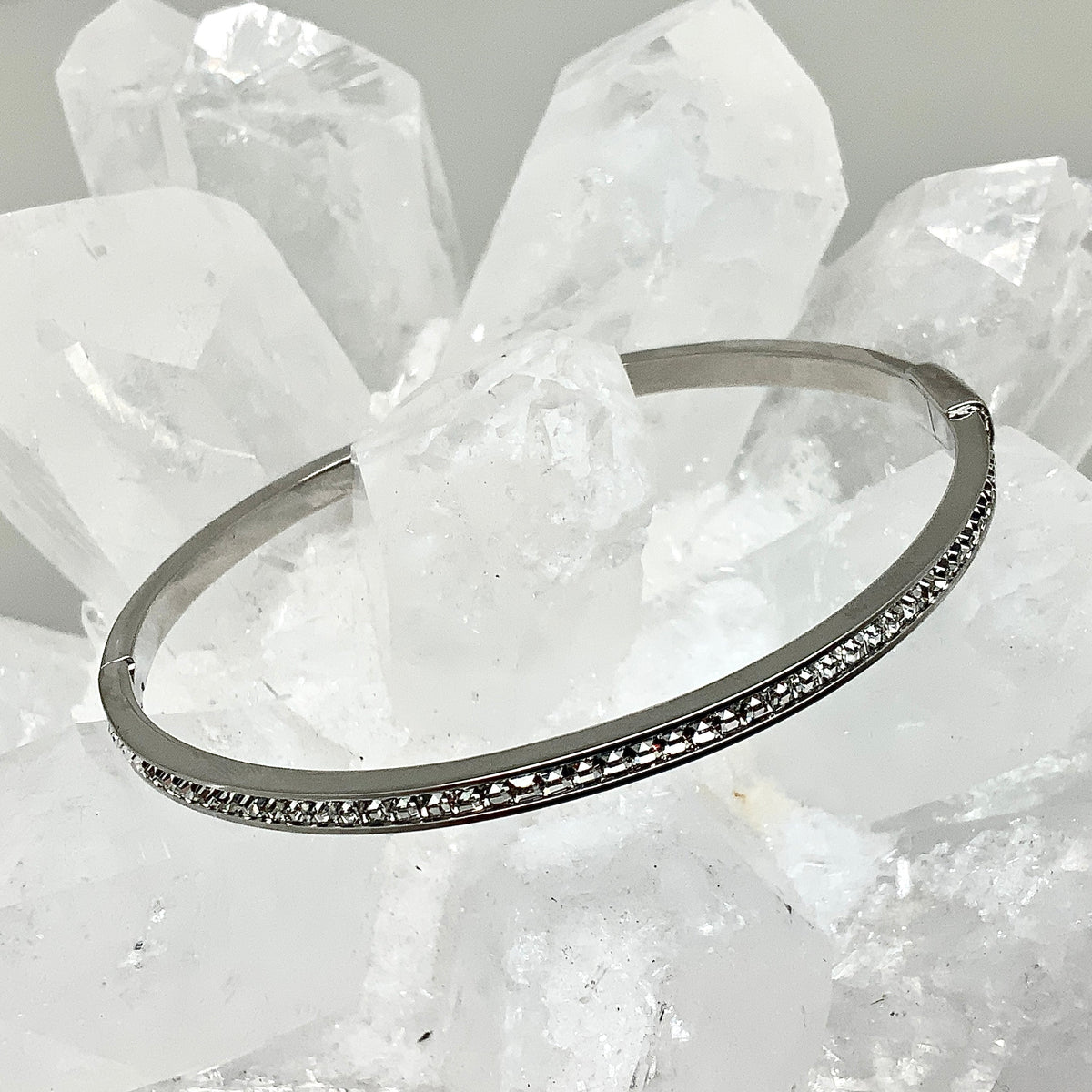 Premium Crystal Round Bangle
