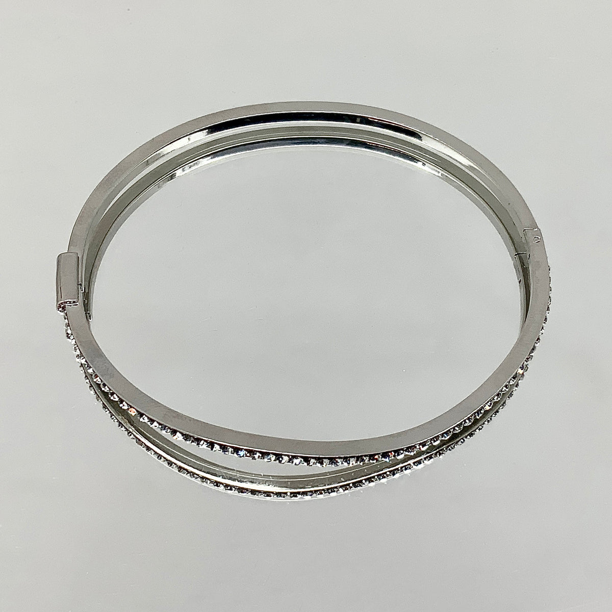 Premium Crystal Wavy Bangle