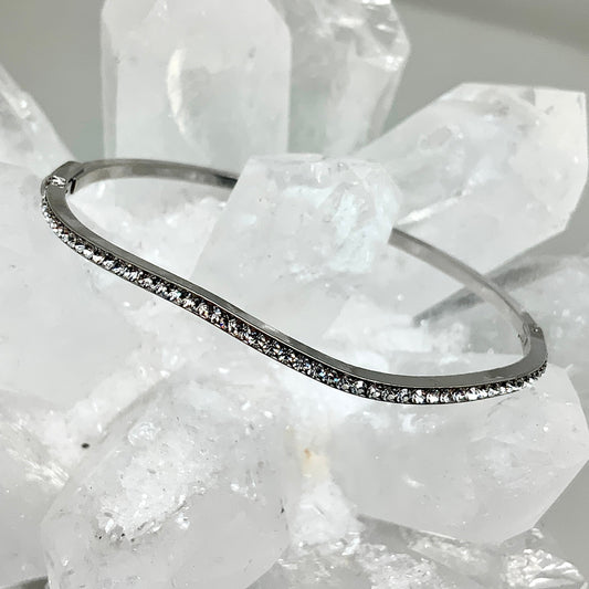 Premium Crystal Wavy Bangle