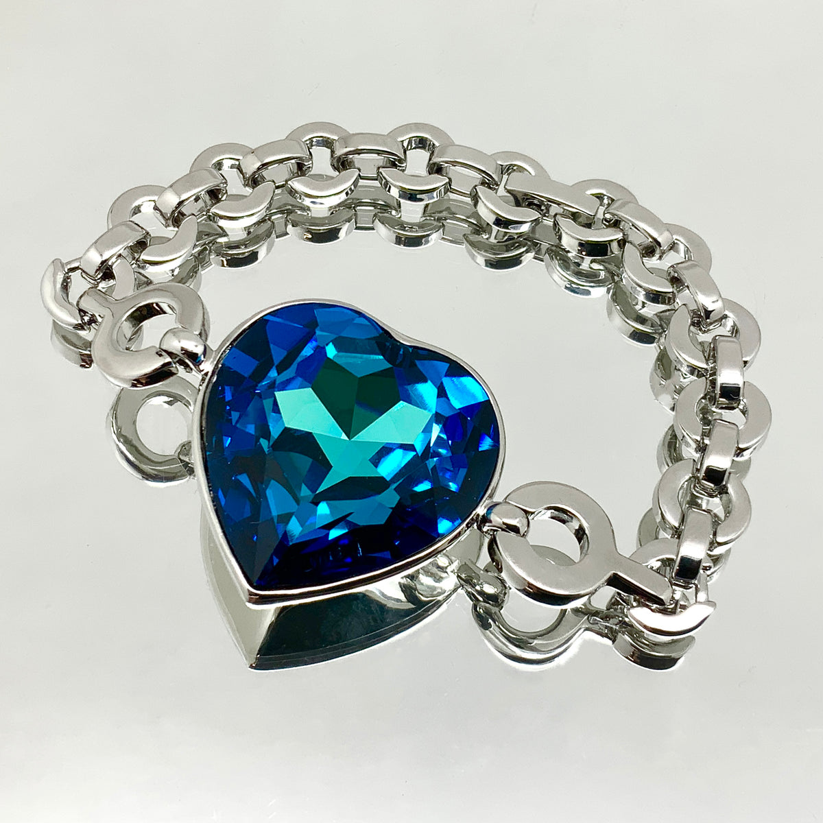 Heart-Shaped Premium Crystal Set