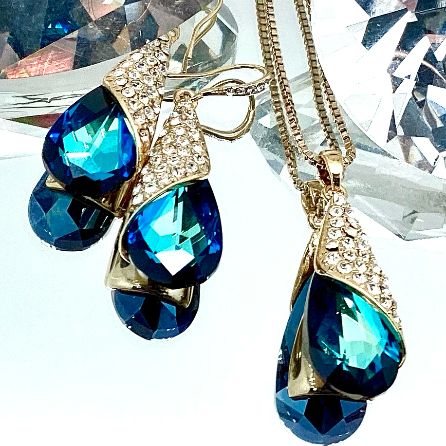 Premium Crystal Teardrop Set