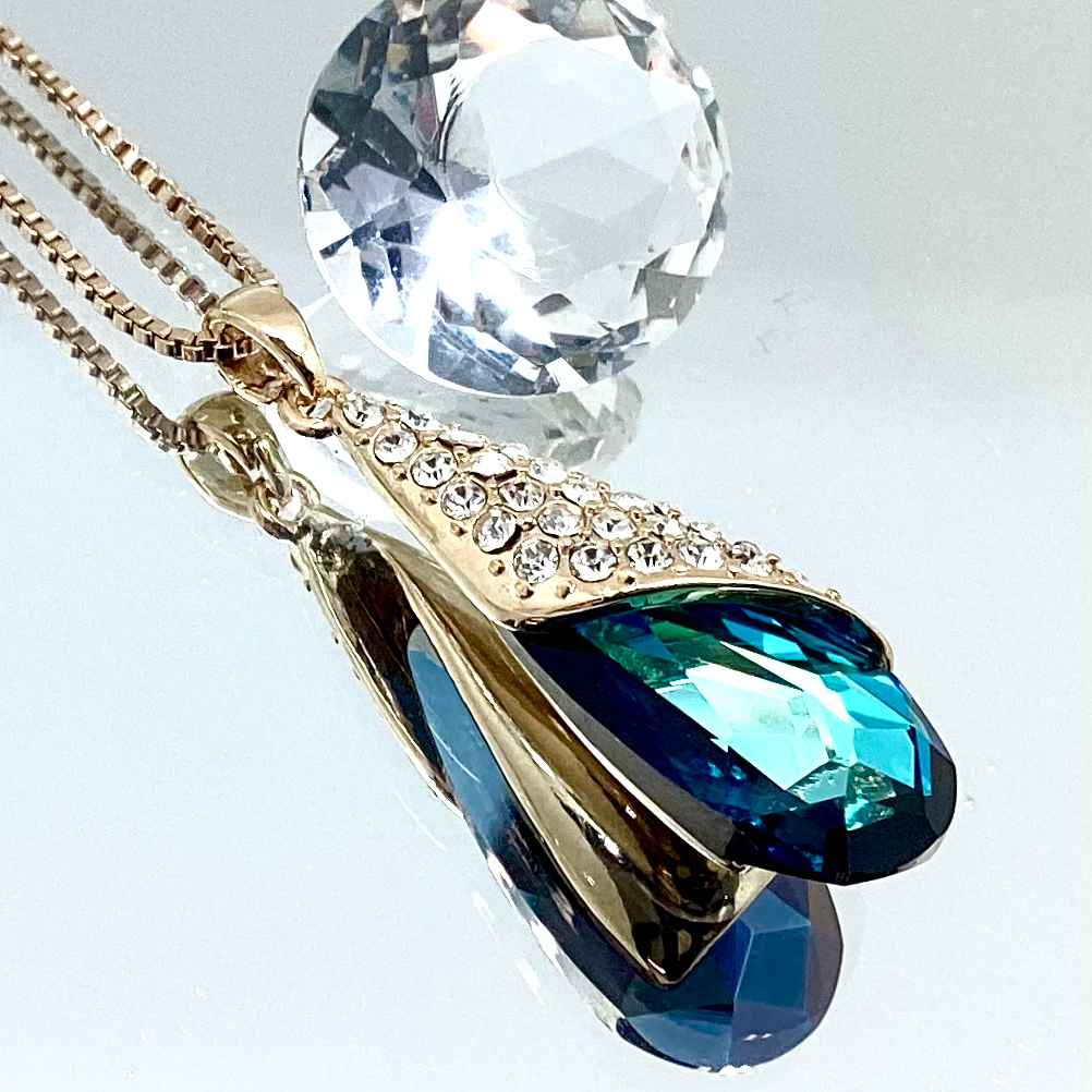 Premium Crystal Teardrop Set